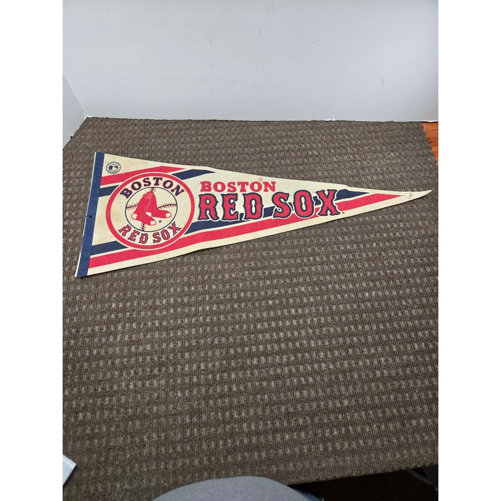 Vintage Boston Red Sox MLB Felt Pennant 30.5 x 12 Inch Baseball Memorabilia